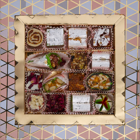 1 LB Assorted Sweet Gift Box
