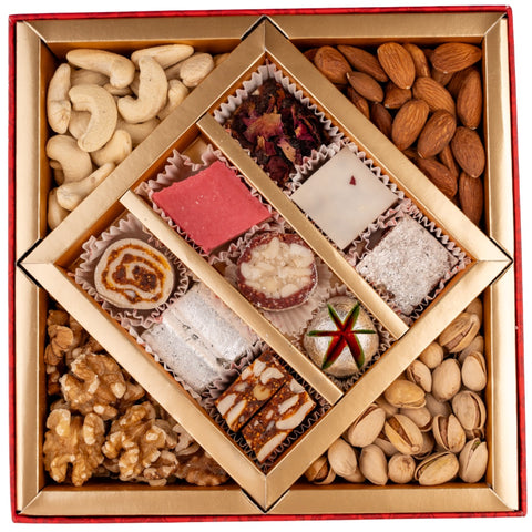 Assorted Sweets & Dry Fruit Gift Box – 1 LB